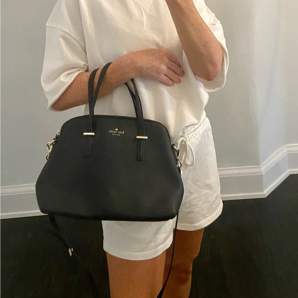 Black Kate Spade tote - Picture 4 of 11